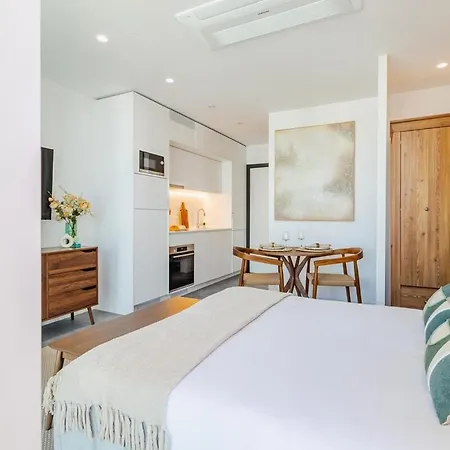 Timeless - Avenida Apartment